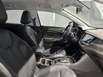 Fotografie 6 des Opel Grandland (X) Grandland X Plug-in-Hybrid 1.6 DI AT Ultimate