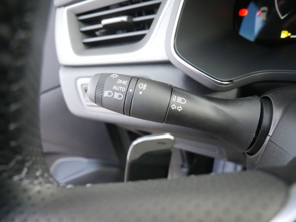 Fahrzeugabbildung Renault Captur Techno TCe 160 EDC Mild Hybrid