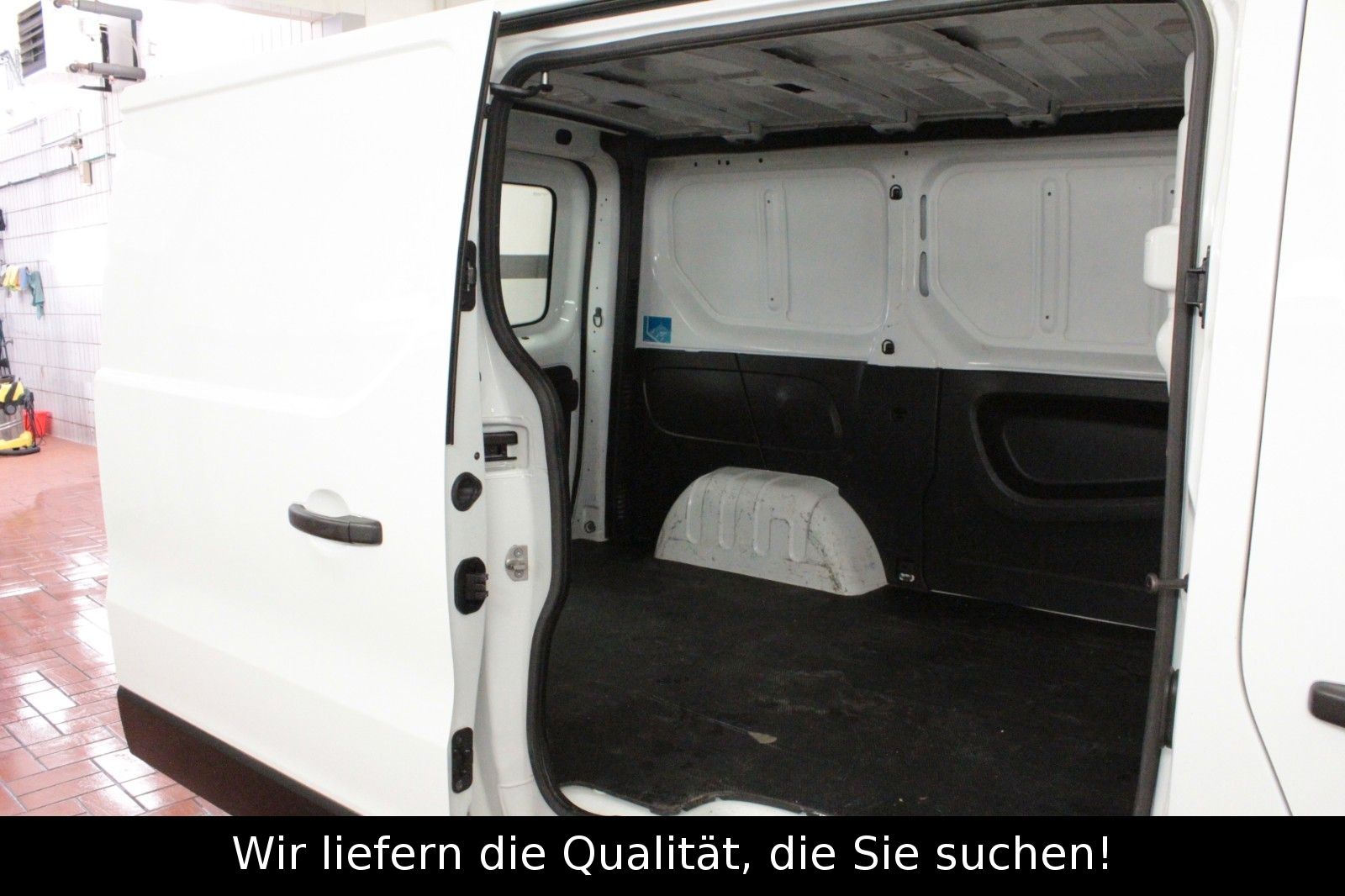 Fahrzeugabbildung Renault Trafic Kasten L1H1 3,0t Komfort *AHK*15023*