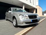 Mercedes-Benz Mercedes Benz E320 CDI Avantgarde Klima/Na... - Mercedes-Benz E 320 in Nürnberg