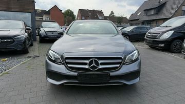 Mercedes E 200 - 2