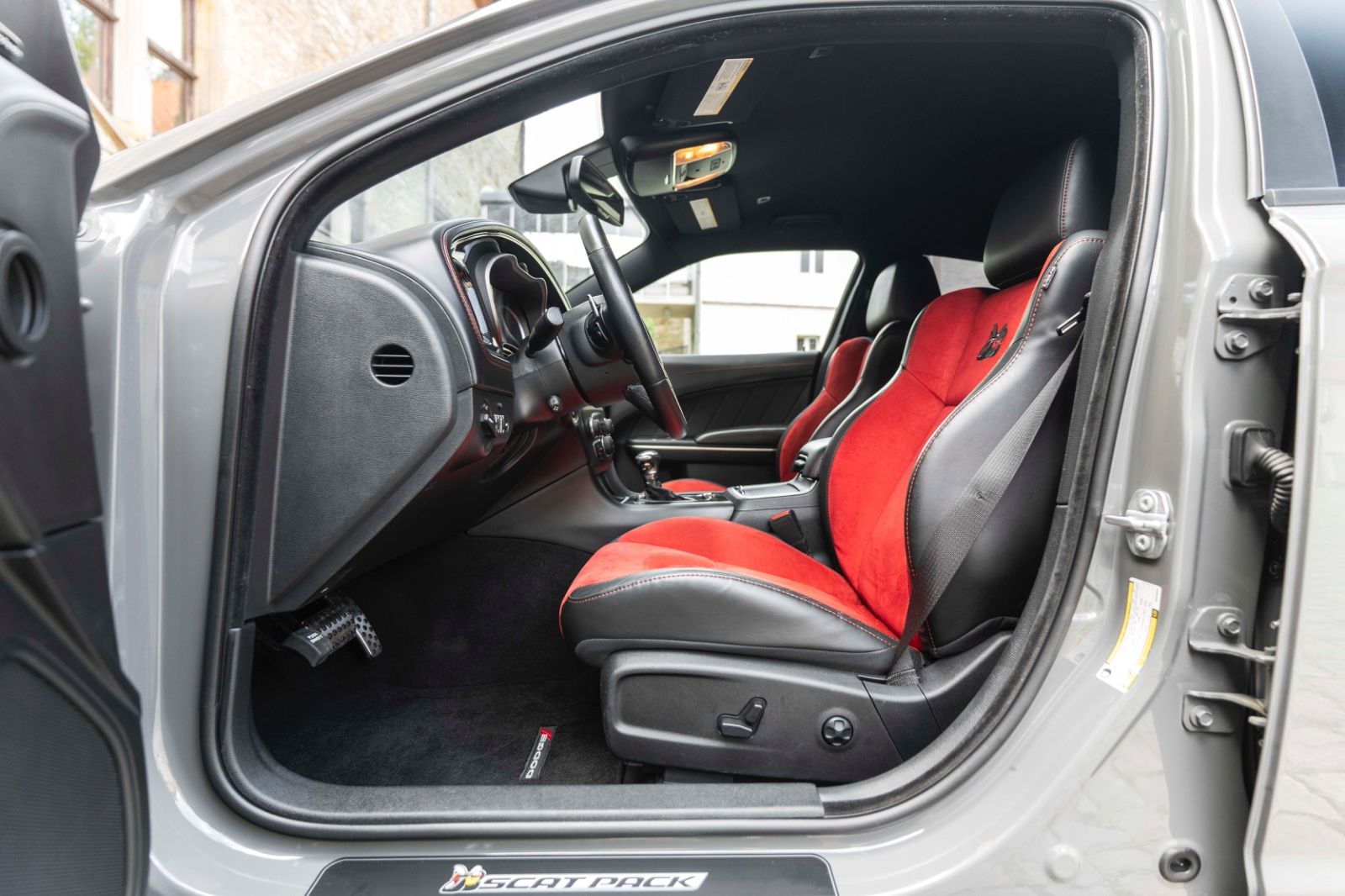 Fahrzeugabbildung Dodge Charger 6,4L SRT SCAT PACK H&K ACC CARPLAY TOTW