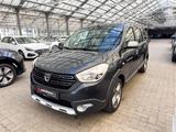 Dacia Lodgy 1.3 TCe 130 Stepway|Navi|Kamera|Tempomat - Dacia Lodgy Gebrauchtwagen in Berlin