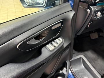 Mercedes V 300 - 9