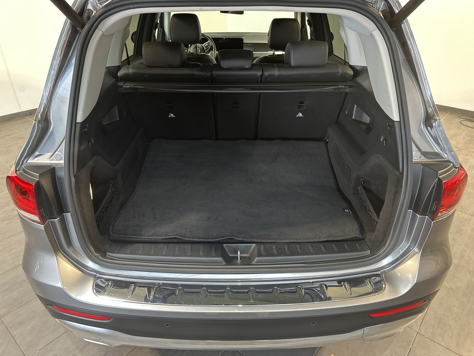 Fahrzeugabbildung Mercedes-Benz GLB 200d Progressive NAV+LED+DISTRONIC-PLUS+AHK