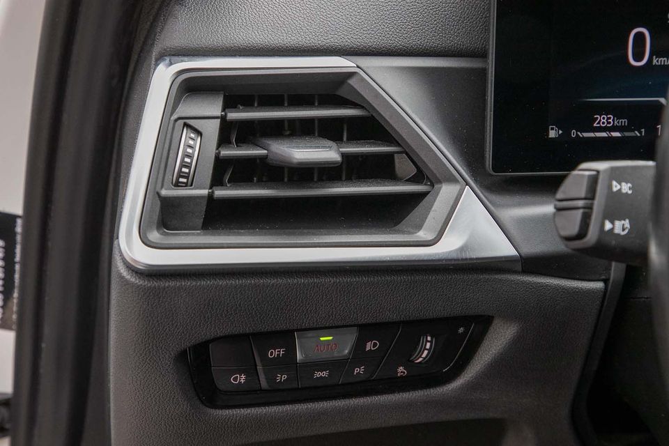 BMW 330 - Bild 10