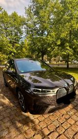 BMW iX xDrive40 -Vollauslastung  - BMW iX Gebrauchtwagen in Berlin