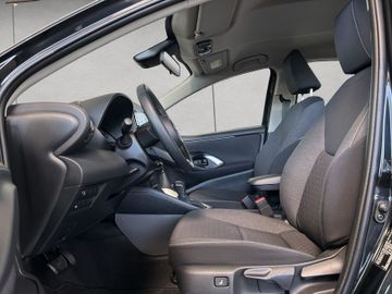 Toyota Yaris - 10