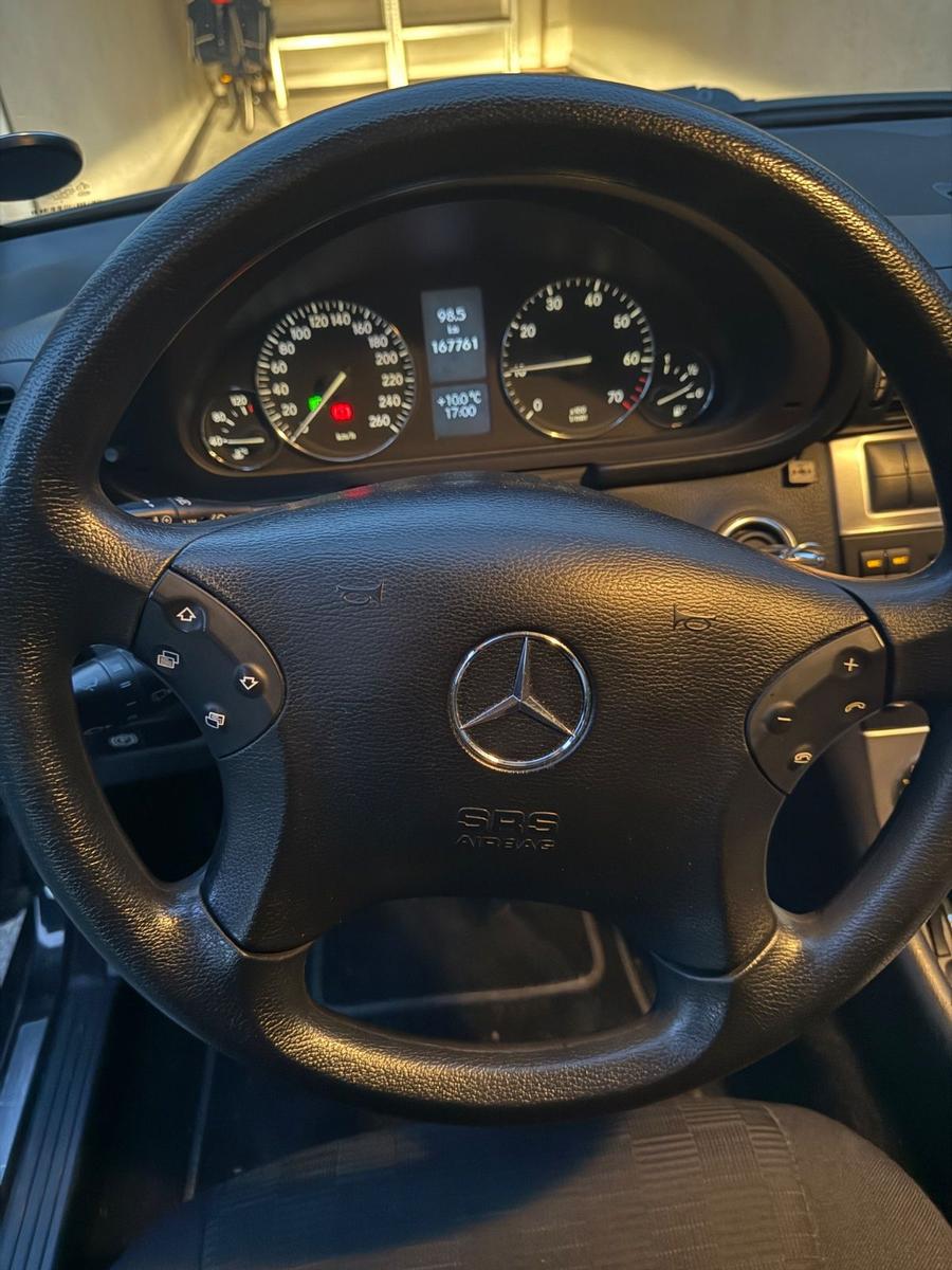Mercedes-Benz C180 2006 — photo 10