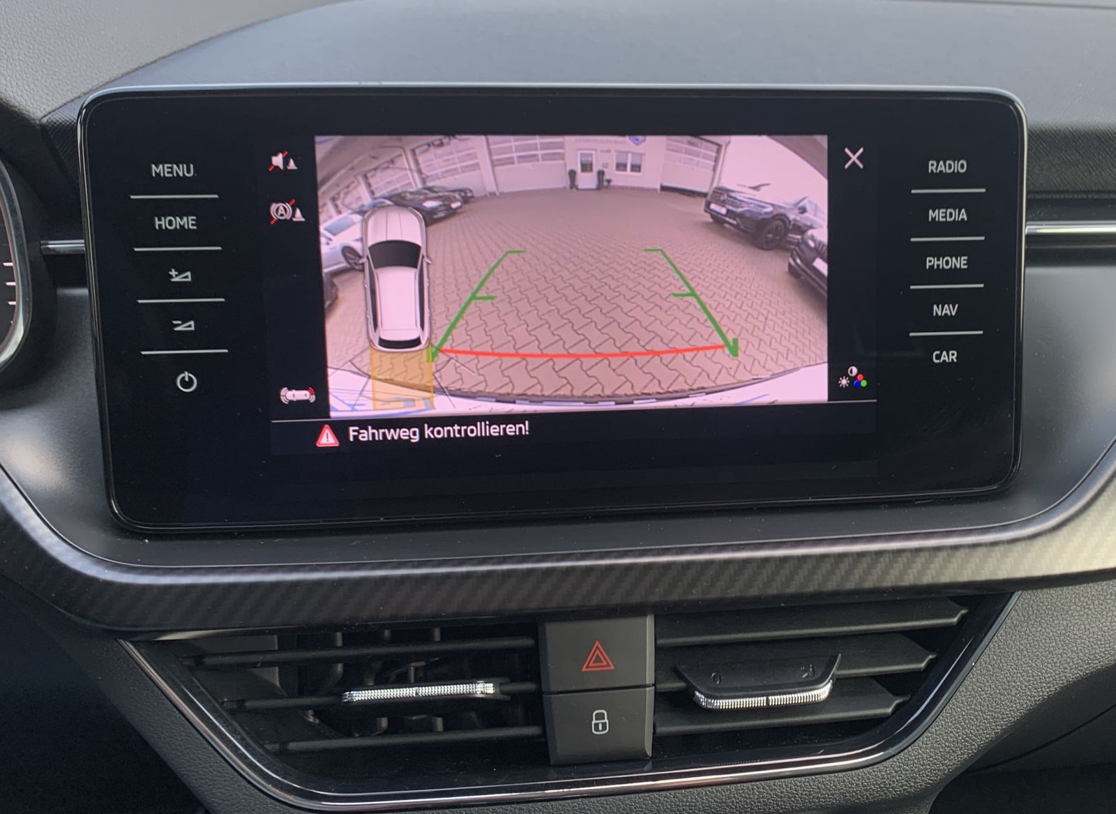 Fahrzeugabbildung SKODA Kamiq 1.6 TDI*Monte Carlo*Pano*Cam*LED*Sound*