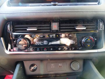 Nissan X-Trail VC-T e-Power N-Connecta HeadUp-LED-Navi