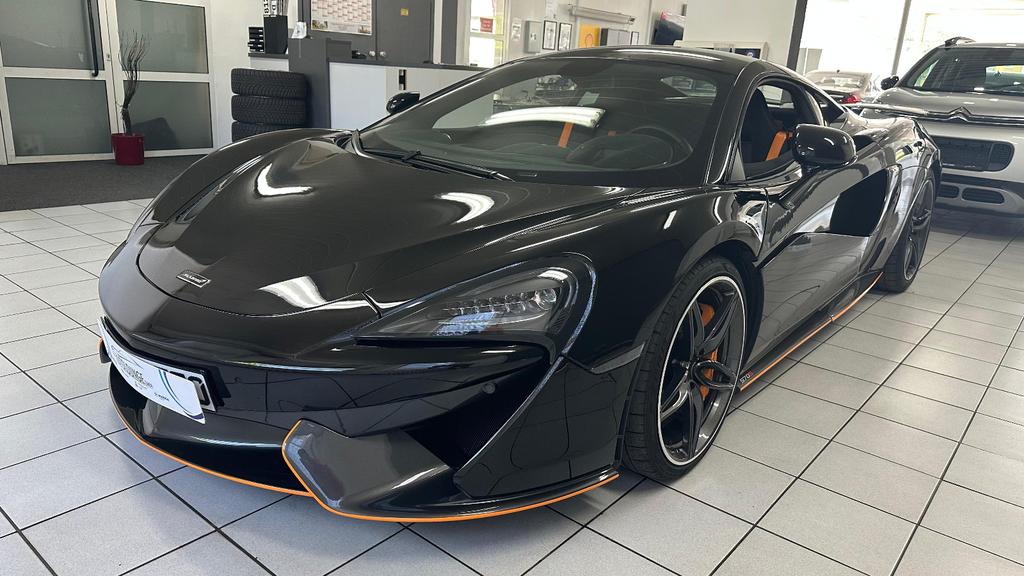 McLaren 570S