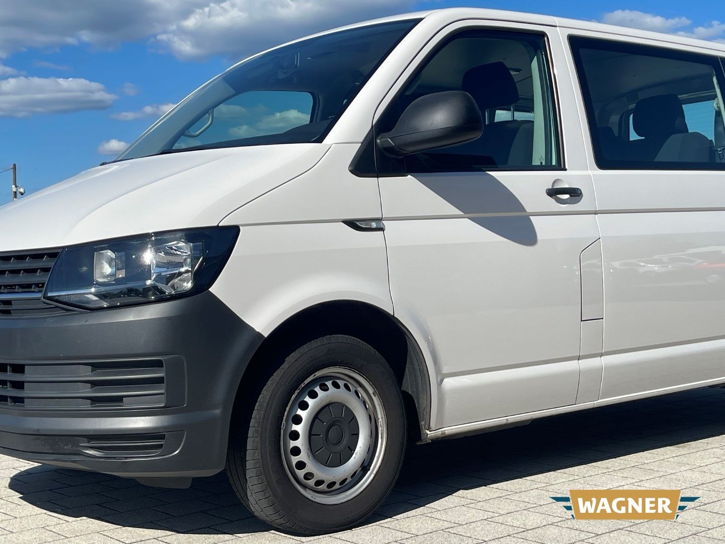 Fahrzeugabbildung Volkswagen T6 Caravelle Kombi EcoProfi 2.0 TDI 9 Sitzer
