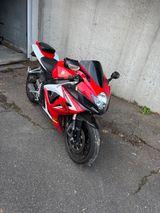 Suzuki GSXR 750 K7 - Offers matching your search criteria