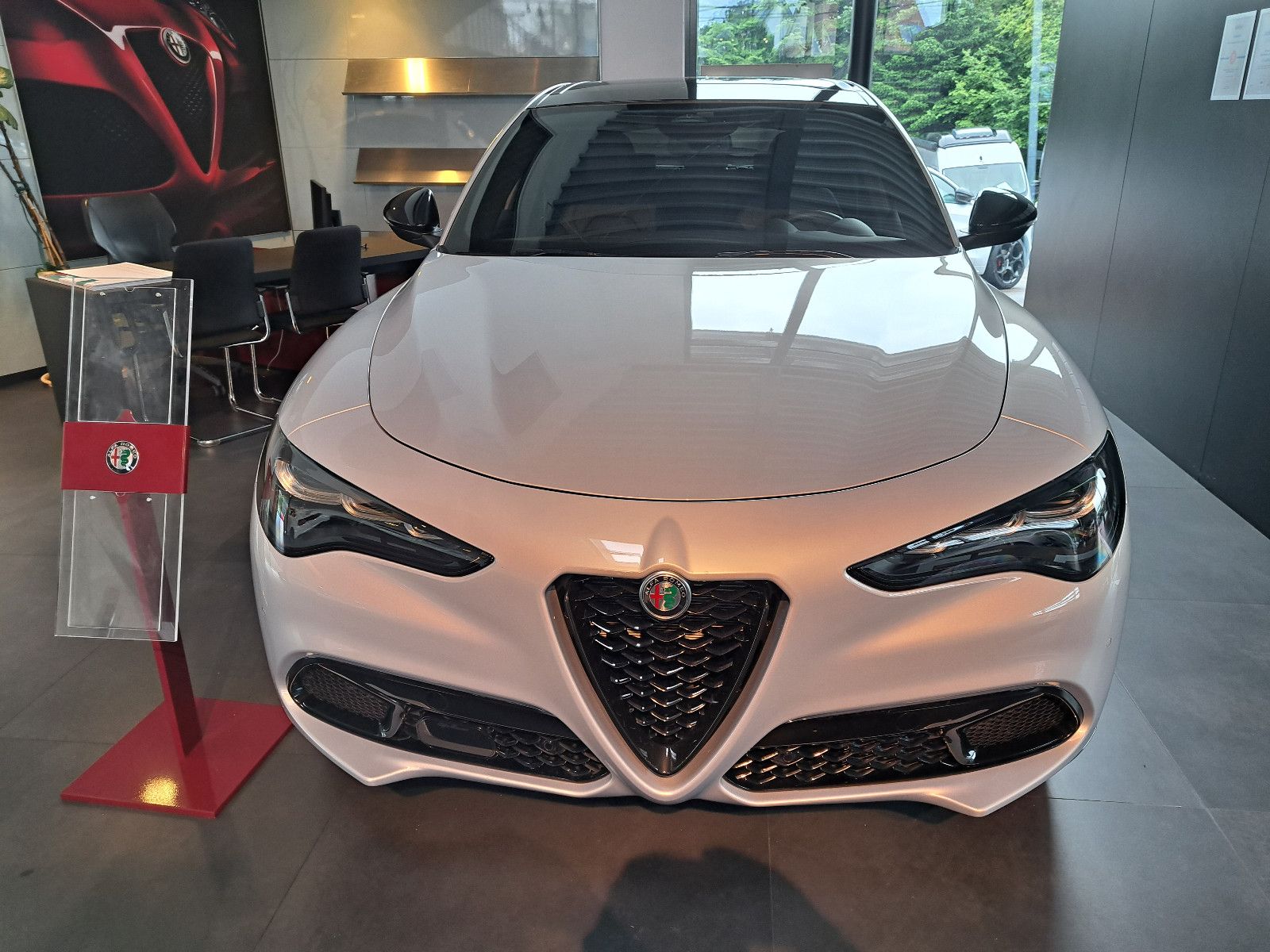 Fahrzeugabbildung Alfa Romeo Stelvio 2.2 Diesel 16V 154kW Veloce AT8-Q4