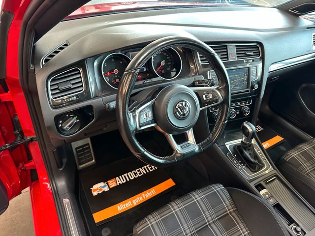 Volkswagen Golf *1.HAND*PANO*STHZ*AHK*ACC*NAV*2-ZONEN*