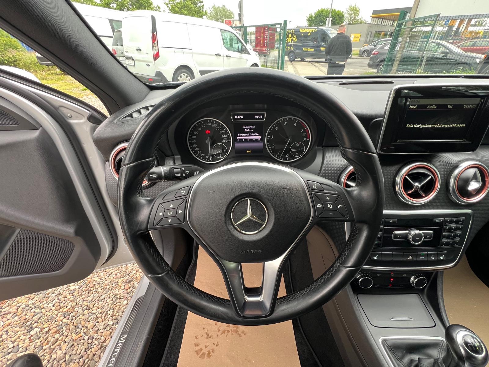 Mercedes-Benz A 180 A A 180 BlueEfficiency
