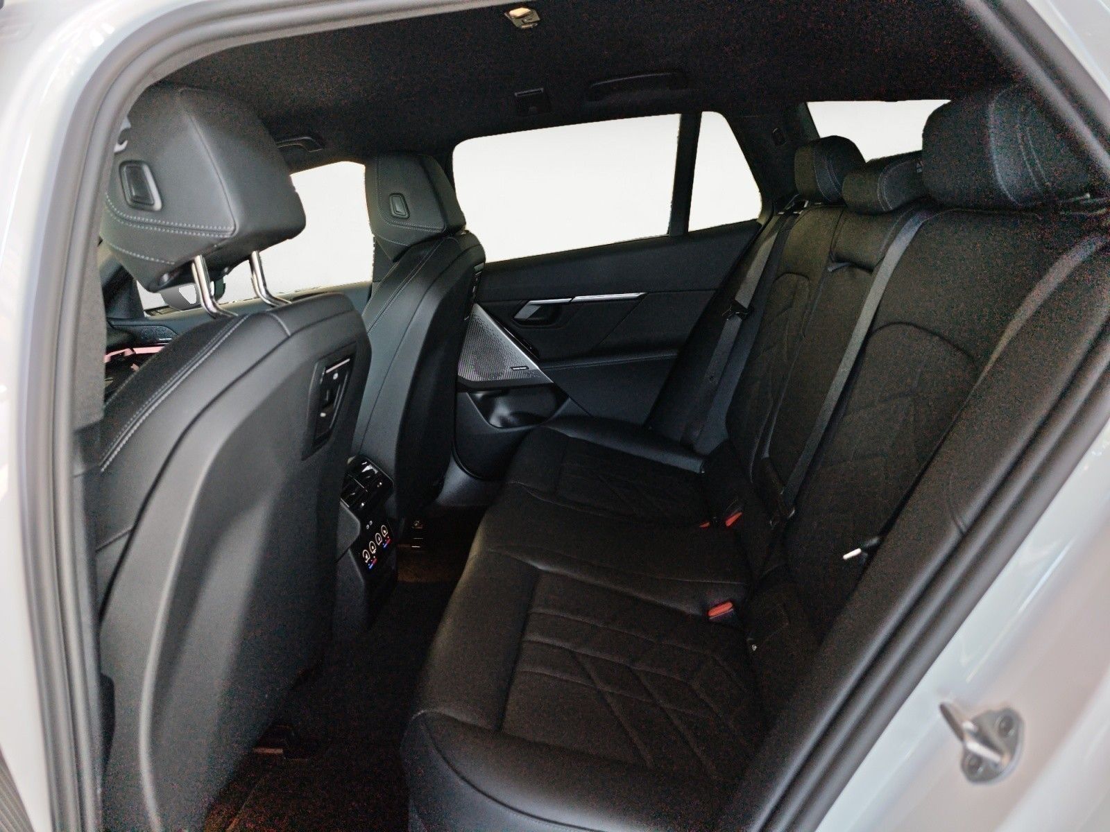 BMW 520i Touring M Sport Standheizung AHK Sitzbelüft foto 13