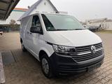 Volkswagen T6.1 Transporter NAVI PDC CAR PLAY AHK VORB. - : Kleinbus, Transporter