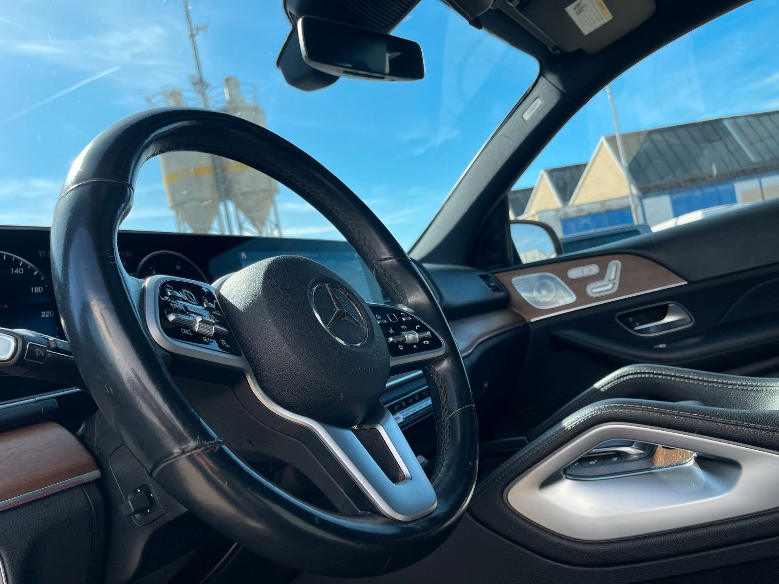 Mercedes-Benz GLE 350 foto 14