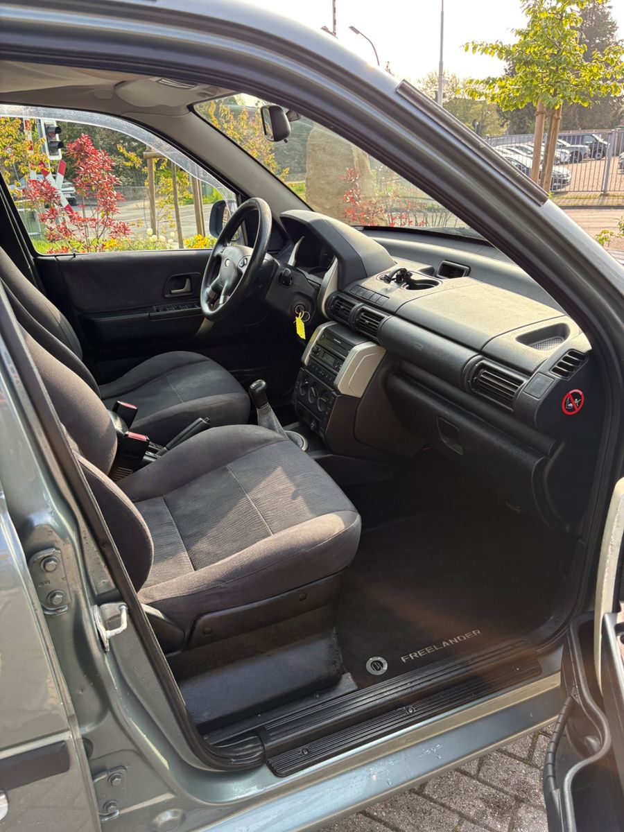 Foto 6 van LAND ROVER Freelander