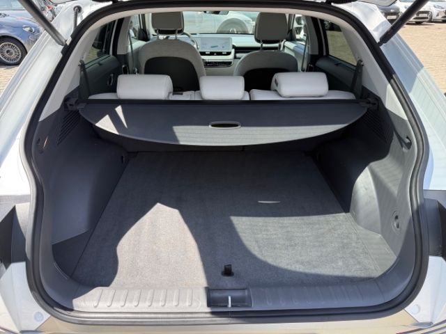 Fahrzeugabbildung Hyundai IONIQ 5 Uniq Elektro 4WD 72 +LEDER+KLIMA+PDC+RFK