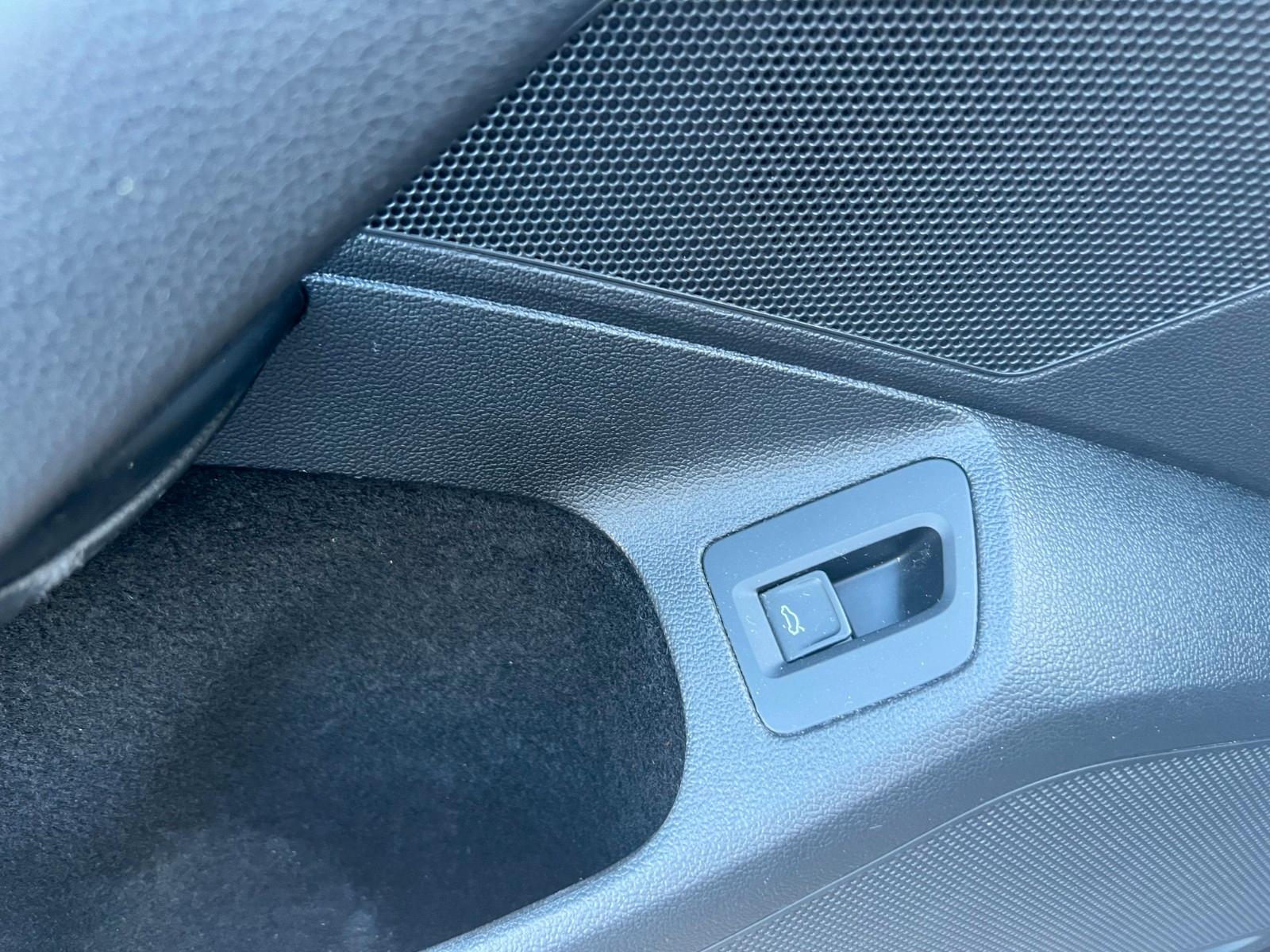 Volkswagen PASSAT°LIMO°COMFORTLINE°NAV°LED°SHZ°ACC°PDC°
