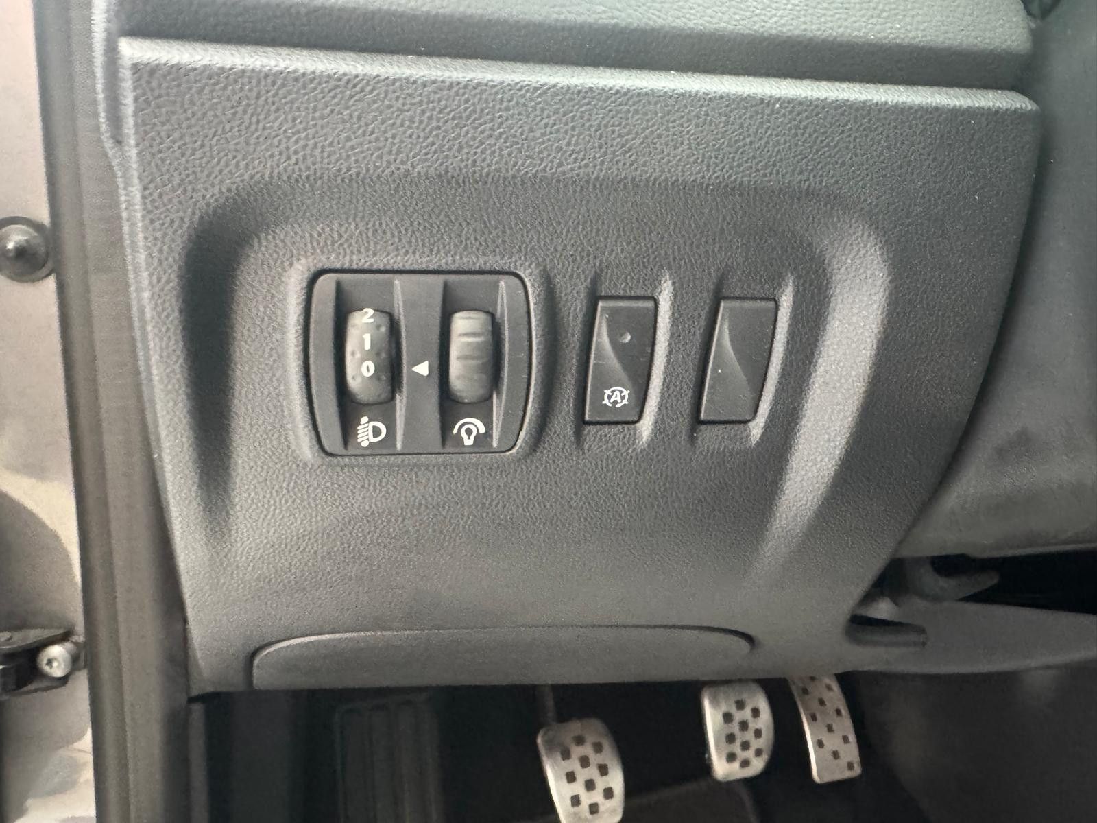 Fahrzeugabbildung Renault Captur Collection / LED / NAVI/KAMERA/SCHECKHEFT