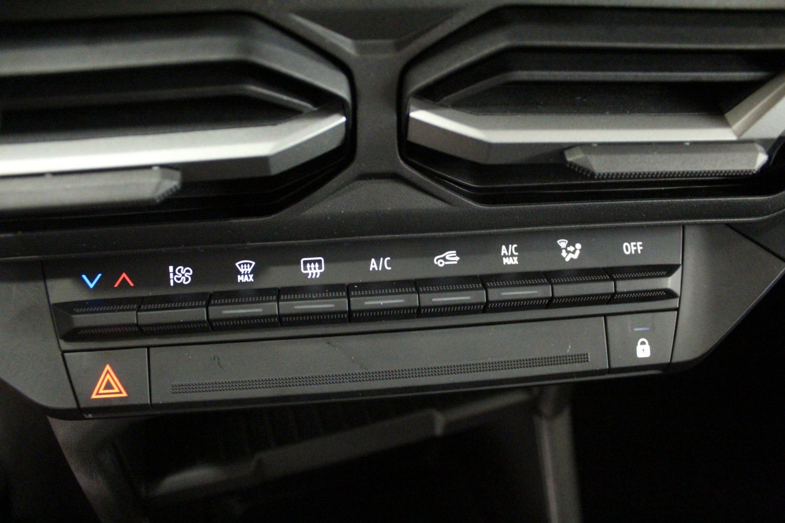 Fahrzeugabbildung Dacia Duster hybrid 155 Expression*Winterpaket*