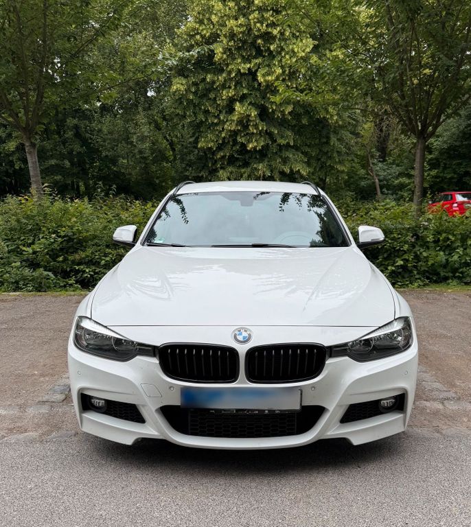 Image of BMW 320
