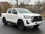 Toyota Hilux 2.8 D Double Cab Kamera CarPlay KeyGo  - Toyota Hilux: 2 8