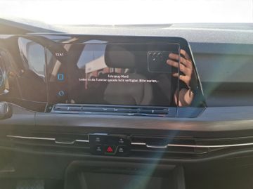 Volkswagen Golf VIII 1.4 Style KeyLess+LED+Massage+Navi+SHZ