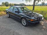 BMW 740i e38 - BMW 740: E38 740i