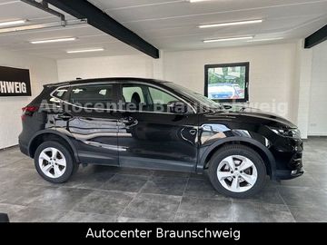 Nissan Qashqai - 4