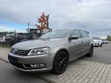 Volkswagen Passat Lim. Highline BlueMotion - gebrauchte VW Passat aus dem Jahr 2013