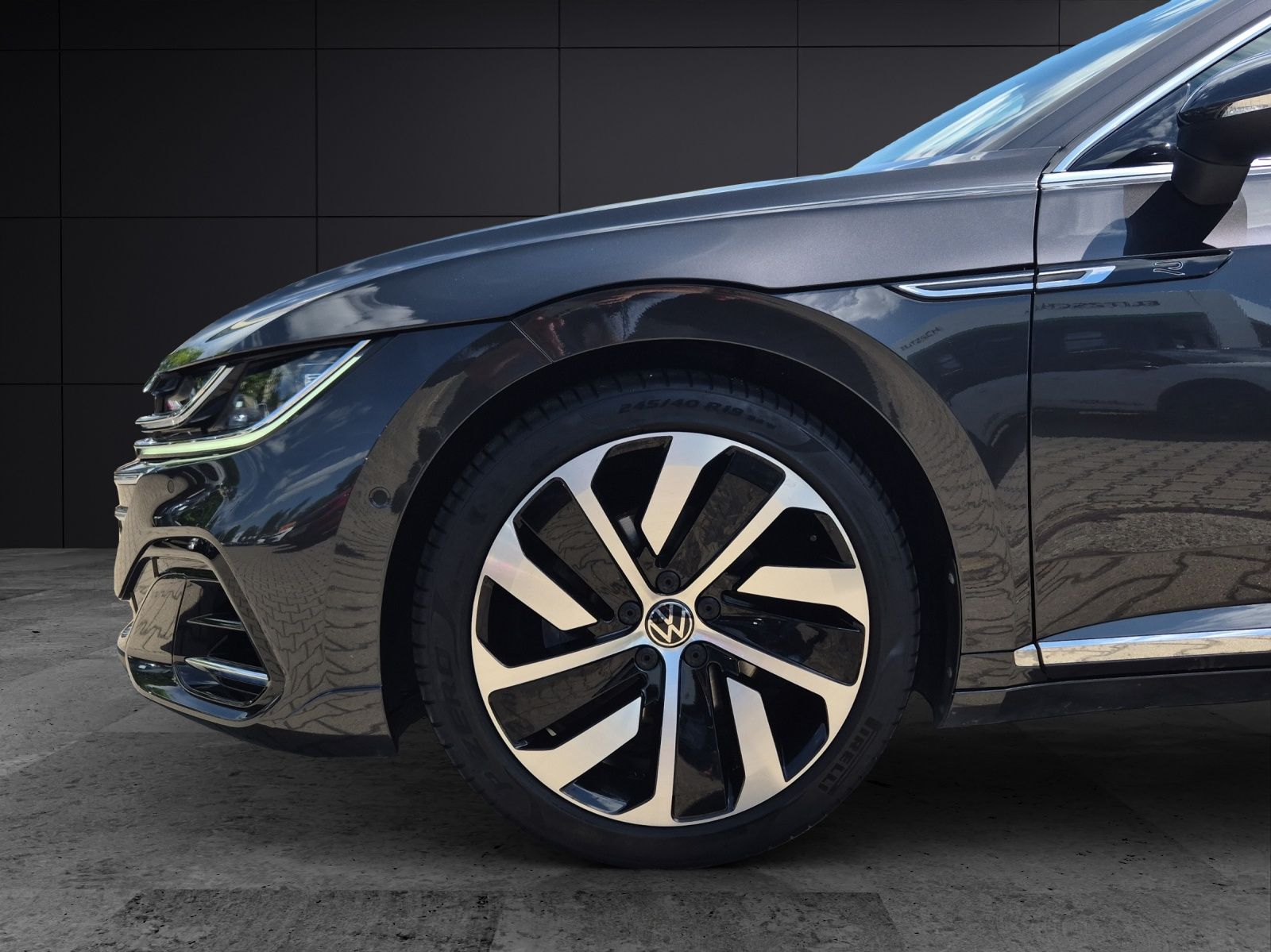 Fahrzeugabbildung Volkswagen Arteon SB TDI DSG R-Line LED ACC 19" DCC AHK NAV