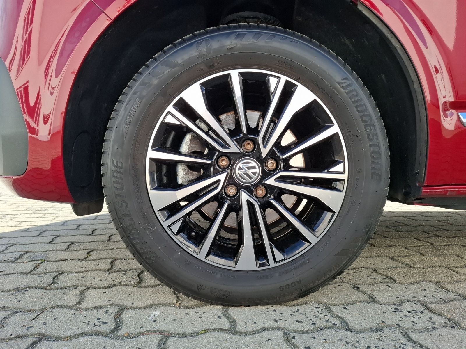 Fahrzeugabbildung Volkswagen T6 Multivan T6.1 TDI Gen Six 4M STH AHK LED Navi