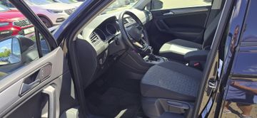 Volkswagen Tiguan - 12