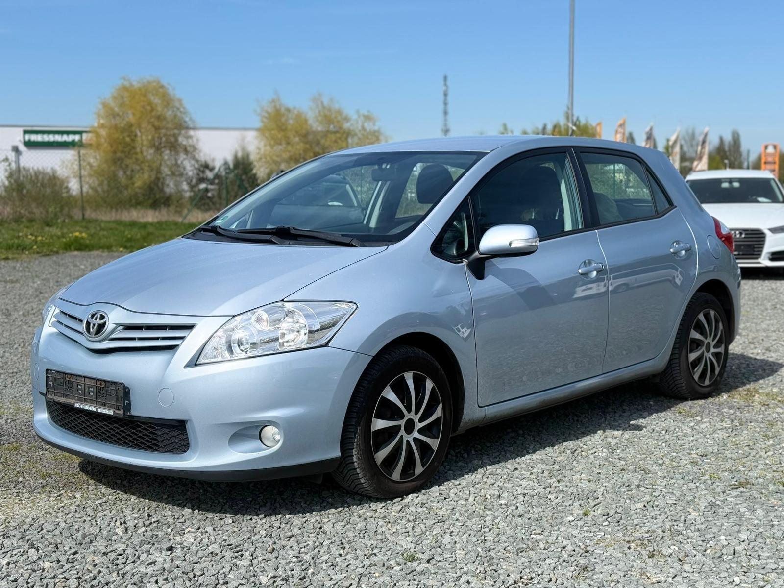 Toyota Auris Edition*2.Hand*StandHZG*Klima*PDC*8Fach*