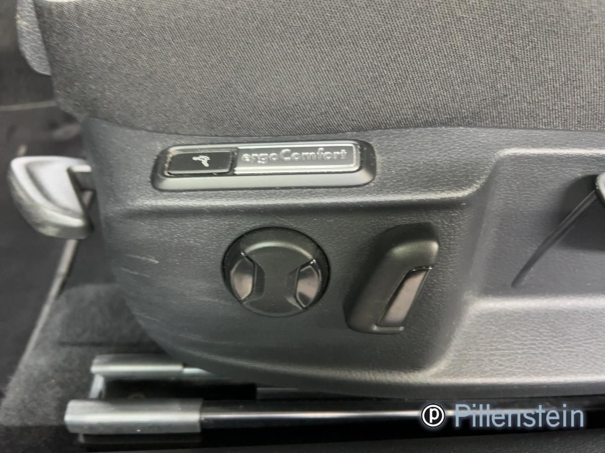 Volkswagen Passat Variant - Bild 8