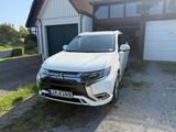 Mitsubishi Plug-in Hybrid Outlander 2.4 MIVEC PLUG-IN H... - Mitsubishi Plug-in Hybrid Outlander von privat