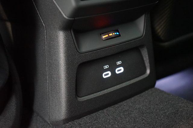 Audi RS3 Sportback | Schalensitze | Pano | SOFORT Audi RS3 Sportback | Schalensitze | Pano | SOFORT