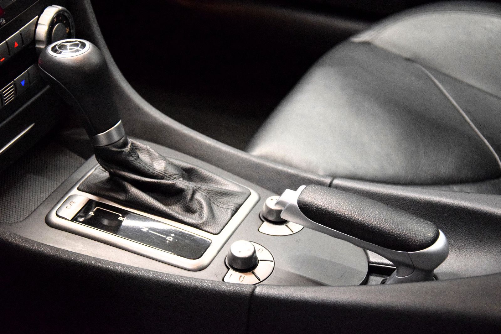 Fahrzeugabbildung Mercedes-Benz SLK 280 Roadster Bi-Xenon Leder Automatik Klima