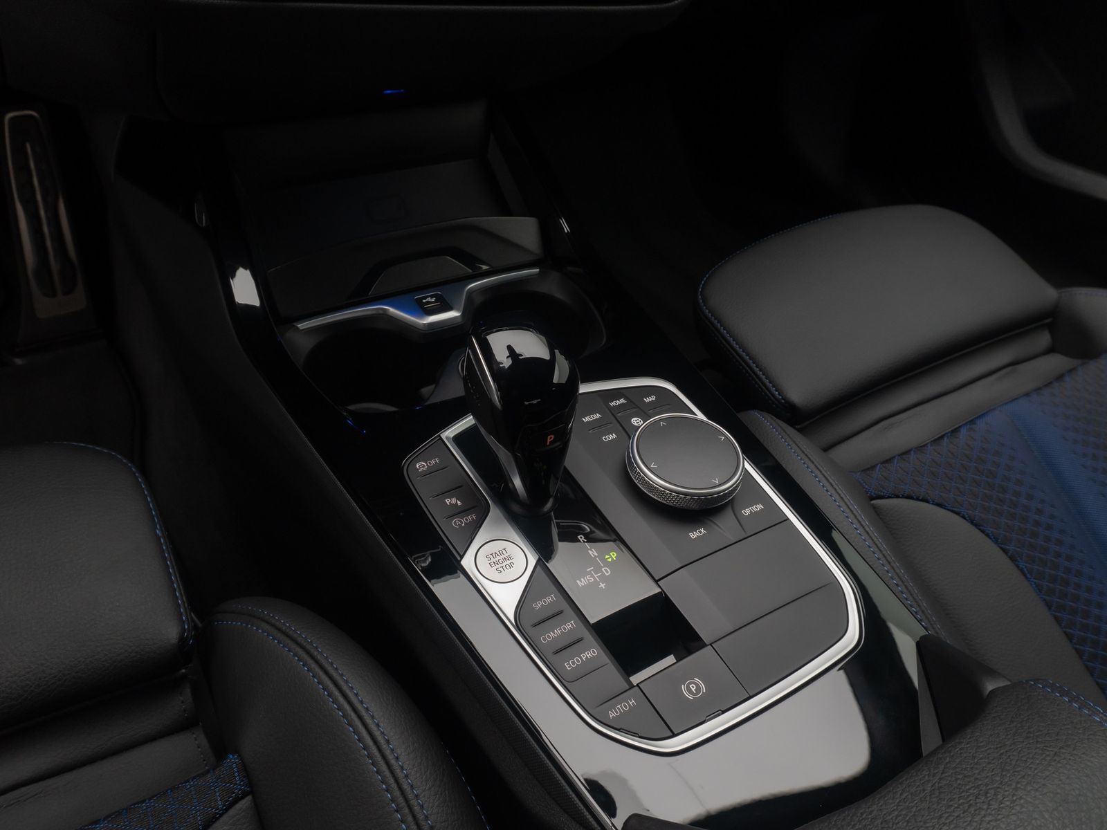 Fahrzeugabbildung BMW 220 Gran Coup&eacute; xD M Sport HUD DAB H/K Komfort