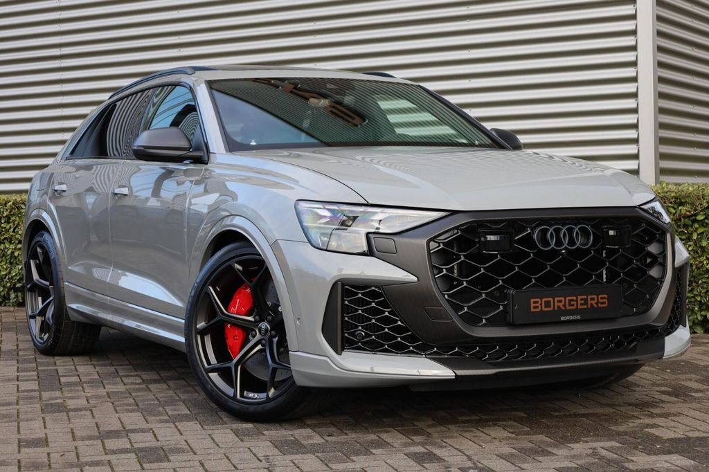 Audi RSQ8