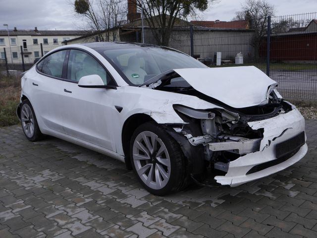 Tesla Model 3 RWD