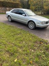 Audi A8 3,7 - gebrauchte Audi A8 aus dem Jahr 2001