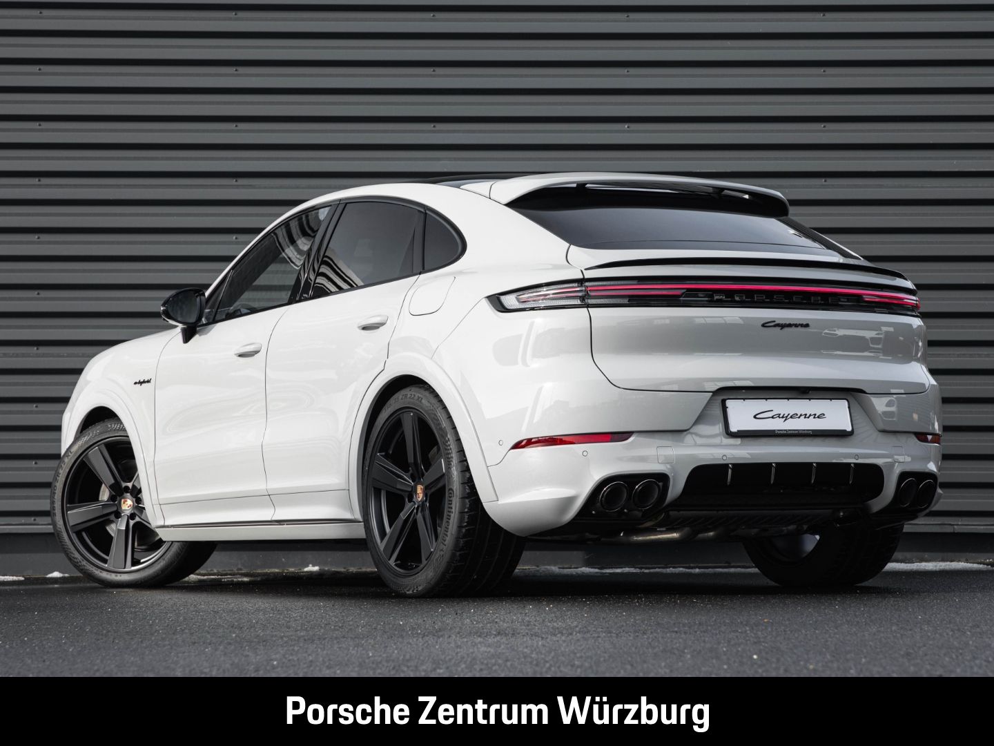 Porsche Cayenne E-Hybrid Coupe Black Edition InnoDrive imagem 3