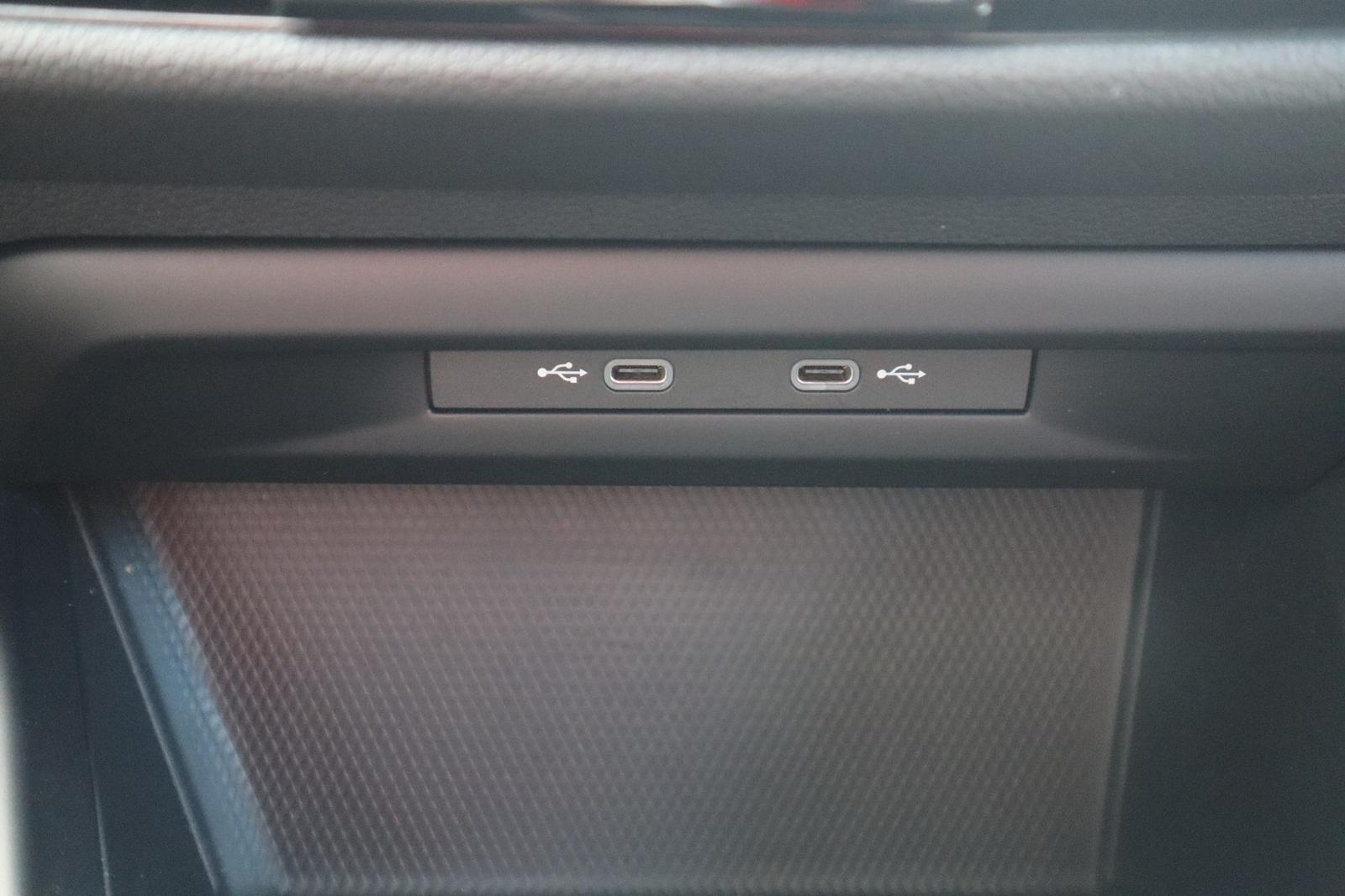 Volkswagen Golf VIII Variant 1.5 TSI Life LED Navi ACC PDC, миниатюра 20