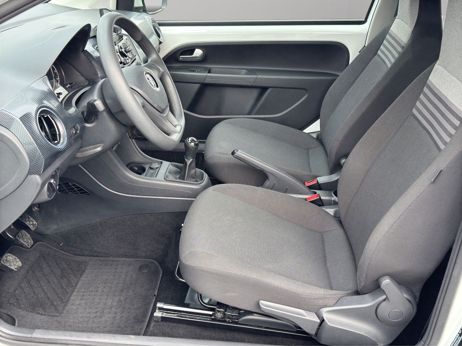 Volkswagen up! - Bild 9